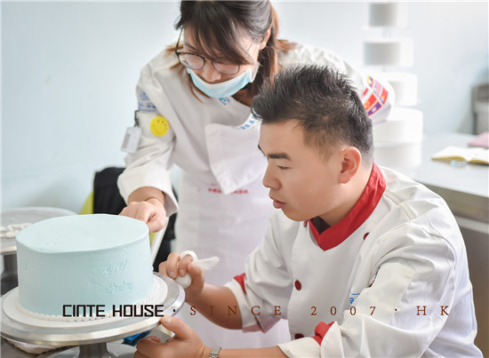 蛋糕培训班要多少钱